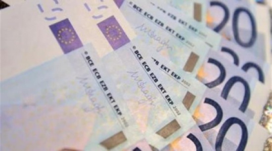 عاملا تنظيف يعثران على ثروة في منزل شقيقتين فرنسيتين عاملا تنظيف يعثران على ثروة في منزل شقيقتين فرنسيتين