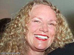 أرملة "وول مارت" تتصدر قائمة الأمهات الثريات