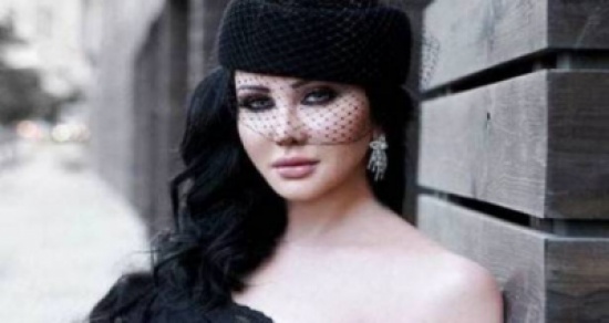 جيني إسب تعاني من اعراض مرضية .. وتعتذر!