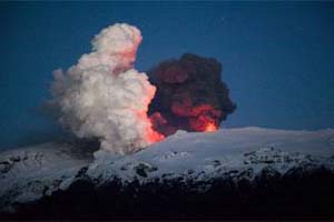 الرماد البركاني يُلغي رحلات جوية في إسبانيا والبرتغال وفرنسا