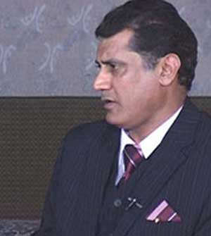 المدينه نيوز في لقاء  مع العالم  الدكتور محمد باسل الطائي 