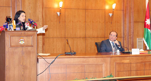 الشريف: تقارير المتابعة تؤكد التقدم بتنفيذ خطة الحكومة
