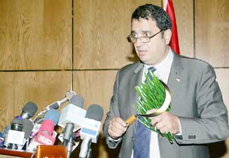 بعد المايوه وسمك سيل الزرقاء..ملحس يدعو لـ " تعشيب الأردن " !