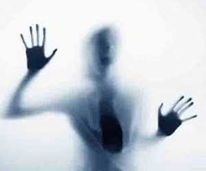 سعودي يرفع دعوى قضائية على زوجته لأنها اغتصبته