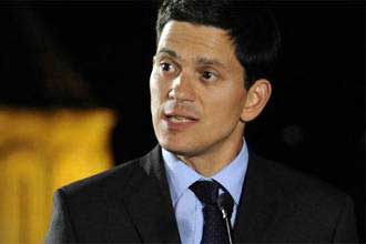 إيد مليباند ينافس شقيقه في رئاسة حزب العمال البريطاني 