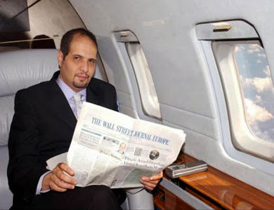 الجزائر تتسلم من بريطانيا رجل الأعمال السابق عبد المؤمن خليفة