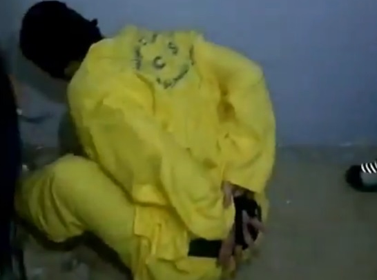 مسرب : تعذيب معتقلي السنة في سجون حكومة المالكي ( فيديو ) مسرب : تعذيب معتقلي السنة في سجون حكومة المالكي ( فيديو )