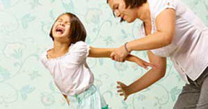 دراسة أمريكية: الضرب يزيد العنف عند الأطفال