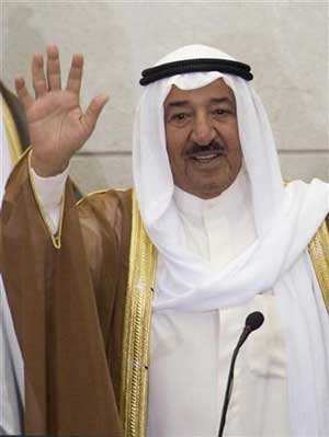 أمير الكويت يختتم زيارة للمملكة استمرت يومين