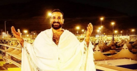 أحمد سعد ودعوة لشيرين من أمام الكعبة! أحمد سعد ودعوة لشيرين من أمام الكعبة!