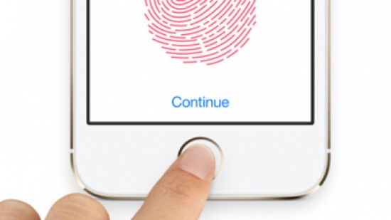 قراصنة يزعمون نجاحهم في اختراق نظام البصمة بهاتف iPhone 5S قراصنة يزعمون نجاحهم في اختراق نظام البصمة بهاتف iPhone 5S