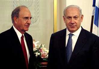 ميتشل يقوم بمهمة مكوكية بين رام الله وتل أبيب