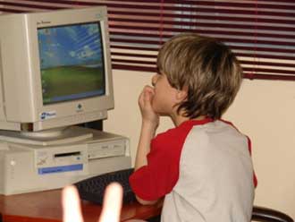 مدرسة فرنسية تراجع المواد الدراسية لتلاميذها على تويتر  