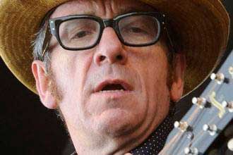 أشهر مغني روك بريطاني يلغي حفلاته بإسرائيل تضامناً مع الفلسطينيين 