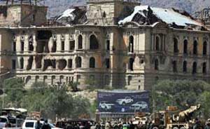 عقيد ومقدمان بين ضحايا تفجير كابول الثلاثاء  