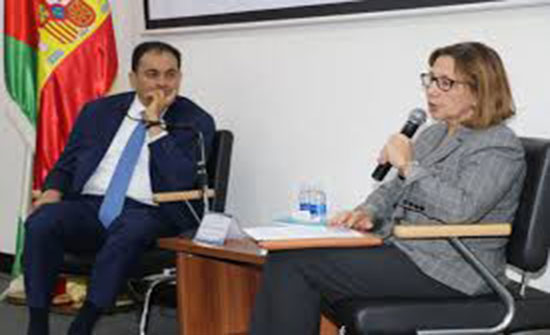 السفيرة الإسبانية تؤكد دعم بلادها لحل الدولتين السفيرة الإسبانية تؤكد دعم بلادها لحل الدولتين