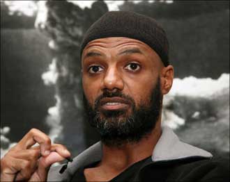 هل تواطأت لندن بتعذيب مواطنيها؟    