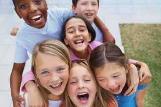 الحماصنة" يطالبون بجعل مدينتهم السورية عاصمة عالمية للضحك 