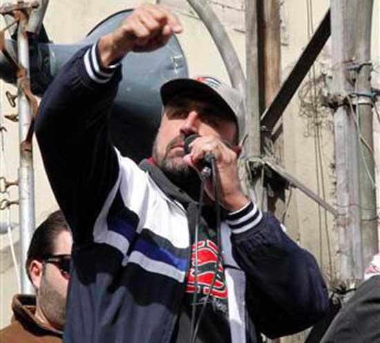 اعتقال الناشط " عدنان أبو عرقوب " اعتقال الناشط " عدنان أبو عرقوب "
