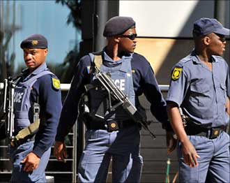 عزوف أجنبي عن حضور المونديال   