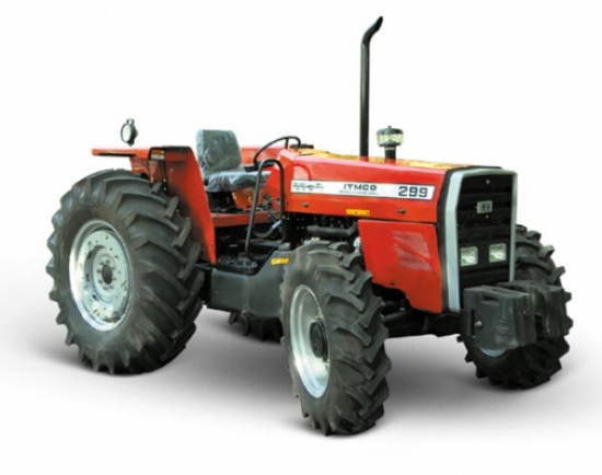 بني كنانة : 3 اصابات جراء ارتطام اطار تراكتور بباص