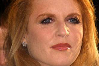 دوقة يورك بطلة فضيحة ملكية جديدة في بريطانيا