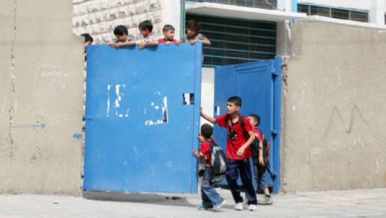 موظفو "الأونروا" يتوقفون عن العمل الاثنين موظفو "الأونروا" يتوقفون عن العمل الاثنين