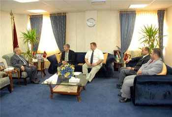 بحث سبل التعاون بين الجامعة الهاشمية وجامعة بايلر الأمريكية