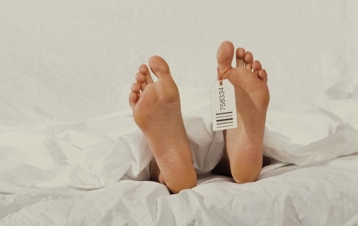 مقتل سعوديين بحادث أثناء عودتهما من عزاء والدهما