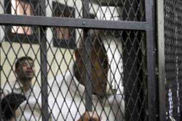 الحكم بإعدام أستاذ بكلية الطب وممرض لقتلهما تاجرا وتقطيع جثته بمنشار كهربائي 