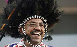 البشير يؤدي اليمين رئيسا للسودان والجدل حوله مستمر