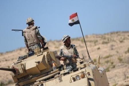 حافلة تقل جنوداً مصريين تتعرض لاطلاق نار في العريش حافلة تقل جنوداً مصريين تتعرض لاطلاق نار في العريش