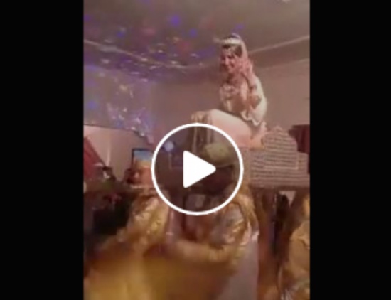 فيديو| ما حصل مع هذه العروس حول الفرحة إلى..!