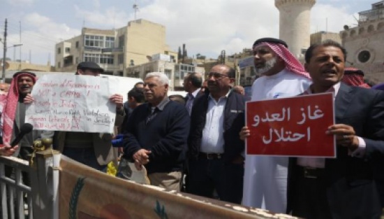 احتجاجات الأردنيين تهدد الاحتلال بخسائر كبيرة احتجاجات الأردنيين تهدد الاحتلال بخسائر كبيرة
