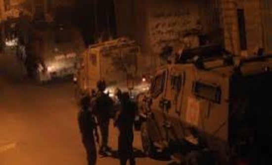 الاحتلال يعتقل "مسحرين" في البلدة القديمة بالقدس المحتلة الاحتلال يعتقل "مسحرين" في البلدة القديمة بالقدس المحتلة