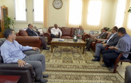 جمال الموسى يحاضر حول علم الارصاد في الطفيلة التقنية