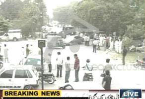 باكستان: 25 قتيلاً بهجومين على مسجدين للطائفة الأحمدية