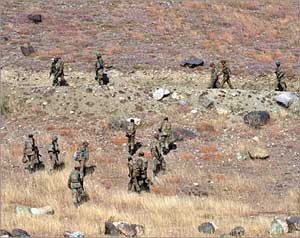 مقتل عشرات المسلحين بباكستان