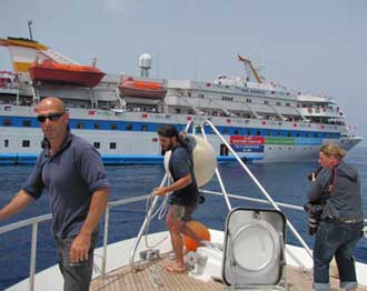 أسطول الحرية يستعد للانطلاق إلى غزة    