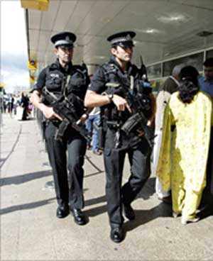 مقتل 12 شخصا بحادث اطلاق نار في بريطانيا