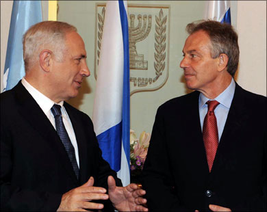 نتنياهو يدرس تخفيف الحصار 