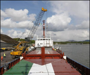 "ريتشل كورّي" مصصمة على بلوغ غزة مباشرة، ونتنياهو "لن يسمح"