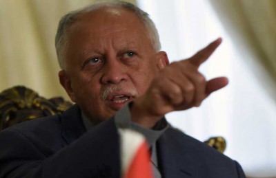 وزير خارجية اليمن يدعو التحالف إلى إرسال قوات برية