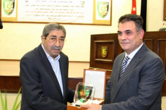 ندوة في جامعة البلقاء التطبيقية حول " تحليل أبعاد وعد بلفور وقرار التقسيم في إطار المخطط الصهيوني والمواجهة العربية "