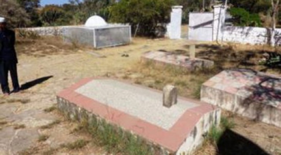 ثور وأسد ولبؤة في حراسة مقبرة إثيوبي عاش 120 عاماً