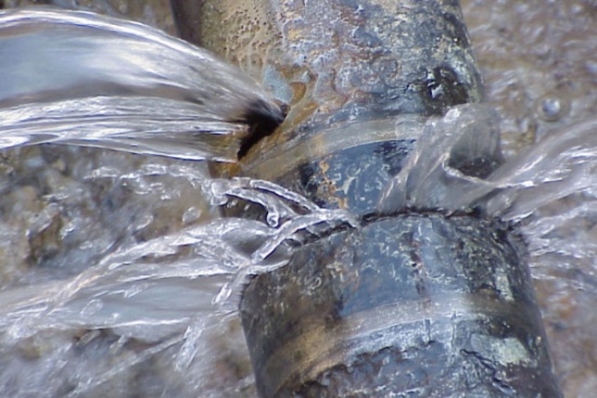 الإفتاء الاردني : التبليغ عن التسرب في شبكات المياه واجب