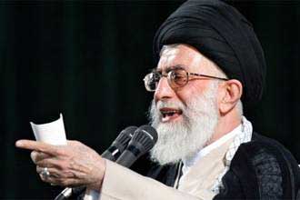 مخاوف من اعتقالات بين الإصلاحيين بإيران تطال موسوي وكروبي 