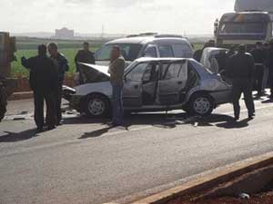 اصابة 4 مواطنين جراء حادث سير باربد