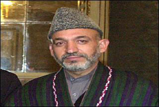 كرزاي يقبل استقالة وزير الداخلية ومدير اجهزة الاستخبارات