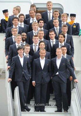 شاكيرا تؤخر إقلاع رحلة المنتخب الألماني إلى جنوب أفريقيا	